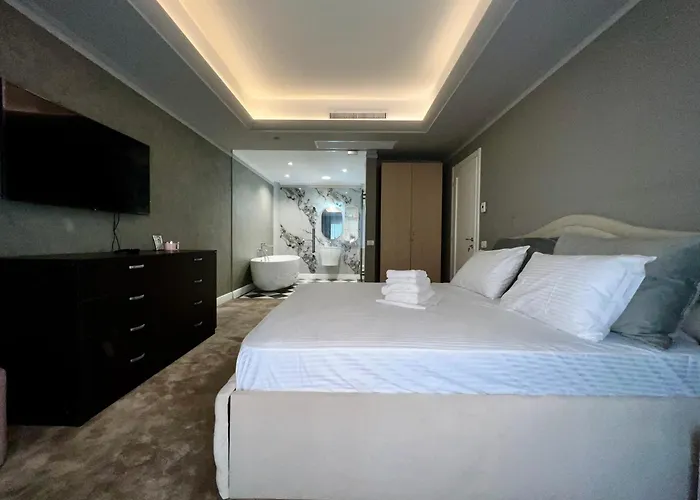 Clb Sea View Апартаменти