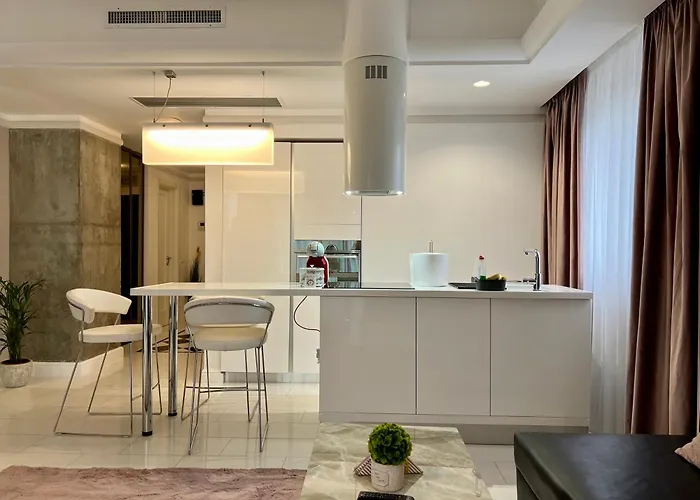 Апартаменти Clb Sea View Констанца