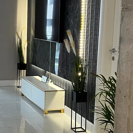 Clb Sea View 公寓 康斯坦察